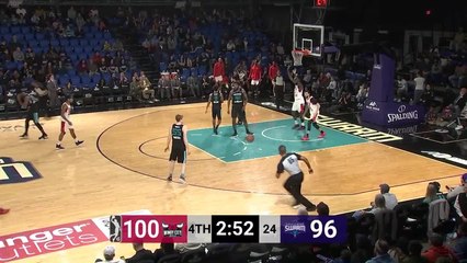 Mychal Mulder throws it down!