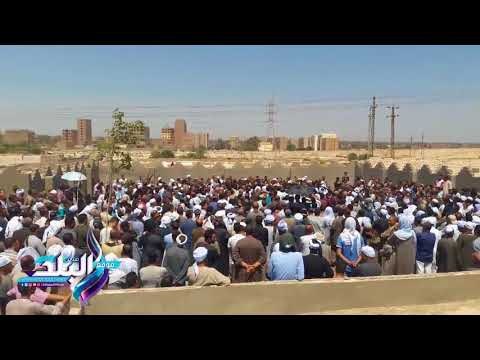 صدى البلد | الآف يشيعون جثمان نقيب محامين أسيوط