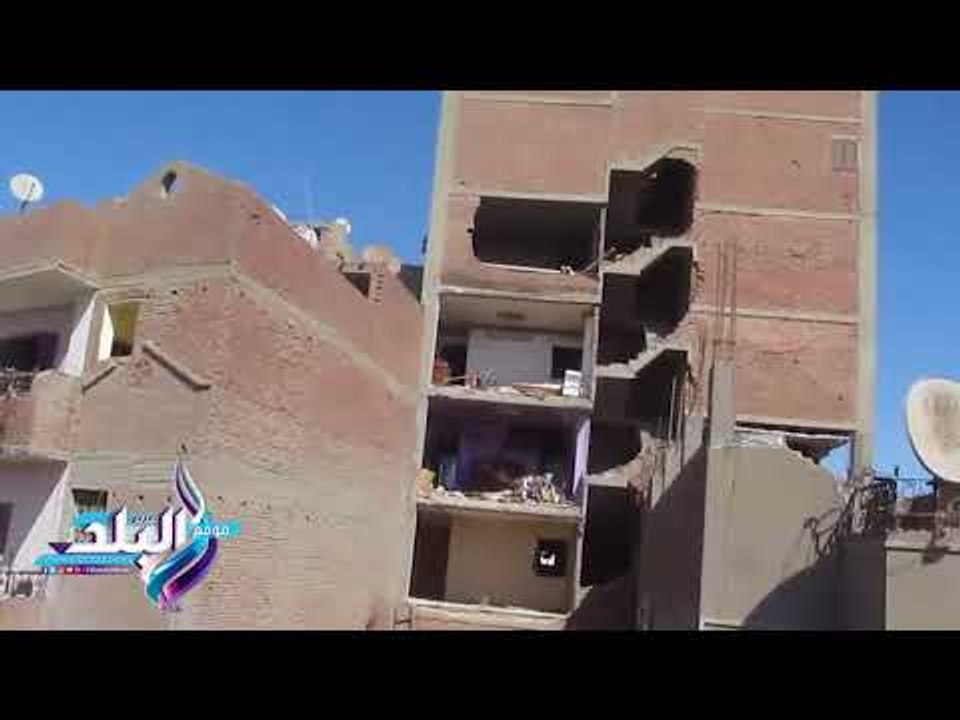 صدى البلد | الحزن يخيم على أصحاب العقارات المجاورة للبرج السكني المنكوب بالفيوم
