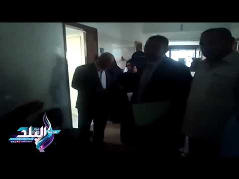 صدى البلد | سيدة تشكو لضابط الرقابة الإدارية نقص أطباء وحدة شهداء بحر البقر الصحية