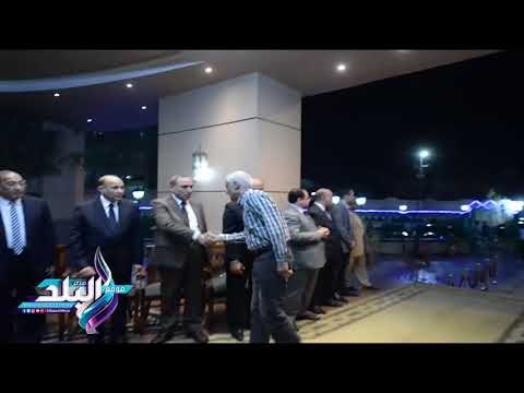 صدى البلد | وزير الصحة يشارك في عزاء والدة علاء ثابت