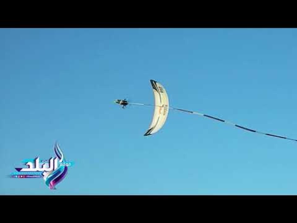 صدى البلد | عرض الطيارالأسبانى فى بطولة البارام...