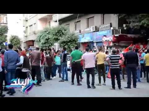 صدى البلد | جماهير الأهلي تشعل وسط البلد بالهتاف لمؤازرة الفريق قبل السفر للمغرب