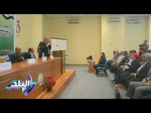 صدى البلد | محافظ المنيا يكرم 83 فتاة أنهين التدريب على الحرف اليدوية