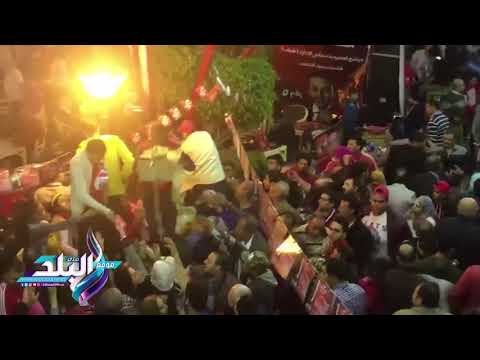 صدى البلد | قائمة طاهر توزع هدايا على ناخبي الأهلي قبل غلق باب التصويت