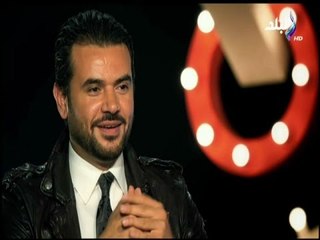 سامو زين يكشف تفاصيل لأول مرة عن زوجه من أجنبية " كانت أكبر مني "