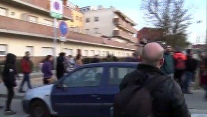 Els Mossos d'Esquyadra protegint l'acte de Vox a Salt