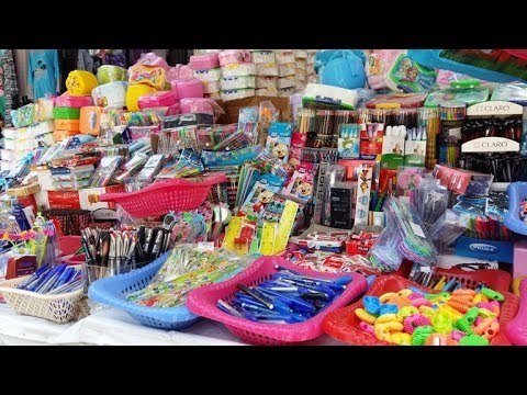 صدى البلد | الفجالة.. قبلة المستلزمات الدراسية تشهد اقبال ضعيف مع انطلاق الترم الثانى