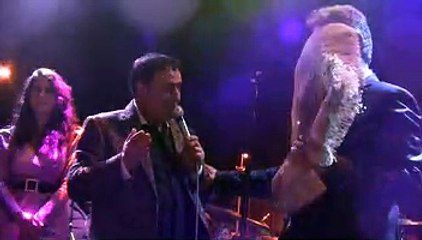 MAHMUT TUNCER  BAŞKANA MORAL VERDİ...