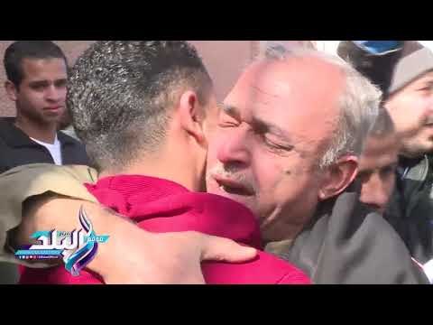 صدى البلد | أهالي المفرج عنهم يستقبلون أبناءهم بالزغاريد: «ربنا يخليك يا ريس»