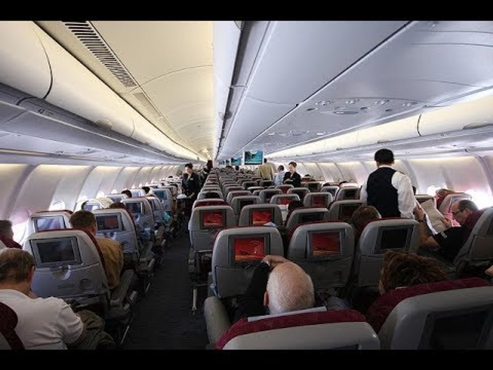 صدى البلد | وزير الطيران السابق: الركاب يتحملون مسئولية كبيرة في إنقاذ الطائرات من الحوادث