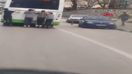 Bursa Patenli Çocukların Trafikte Tehlikeli Yolculuğu