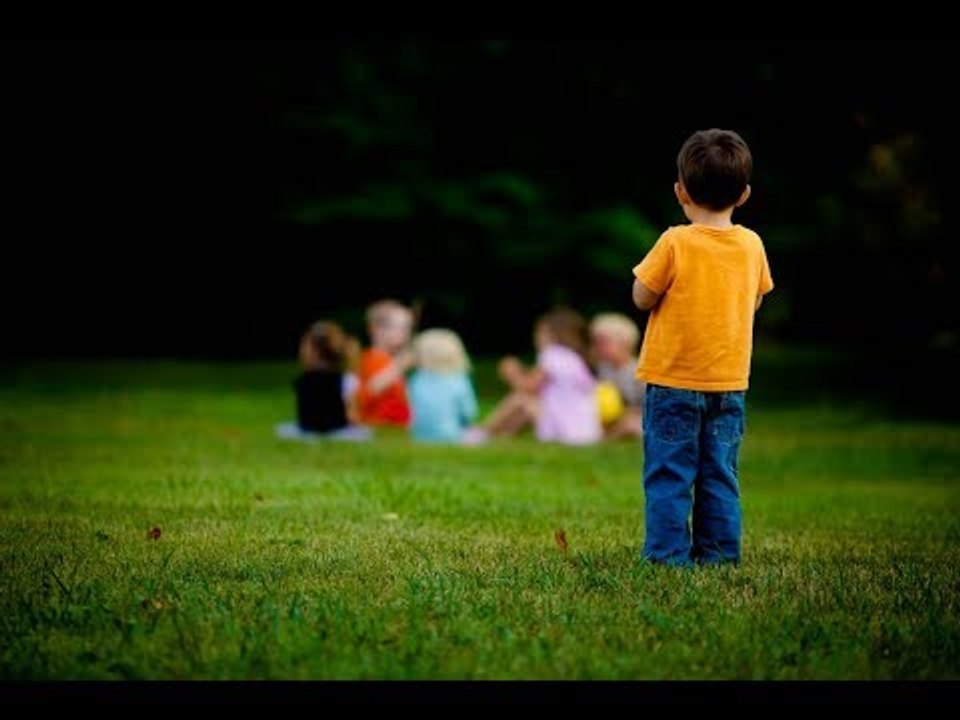 صدى البلد | الطفل البتوتى .. أزاى تتعاملى معاه