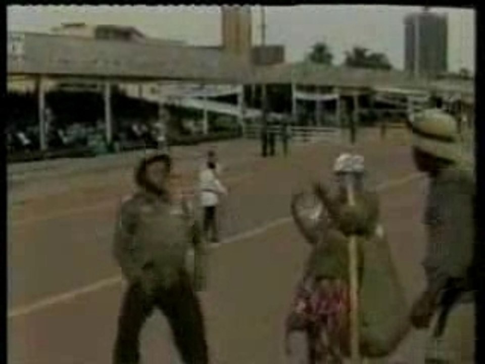 Zangalewa / Golden sound/ waka waka - Vidéo Dailymotion