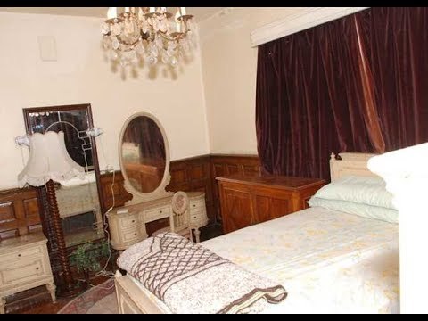 صدى البلد | لا علاقة بين غرفة النوم المعروضة للبيع وبين الغرفة الملكية بحديقة الحيوان