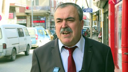 İkiz kuzulara 'bebek gibi' bakıyor - ANKARA