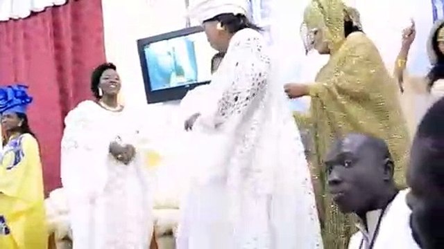 Les epouses de cheikh bethio se defoulent