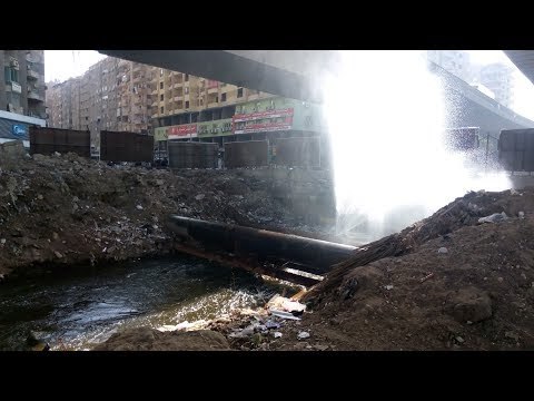 صدى البلد | انفجار ماسورة مياه بالمريوطية..والأهالى:الحى خارج الخدمة