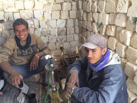 صدى البلد | عمال محاجر المنيا يتحدون الأمراض من اجل لقمة العيش