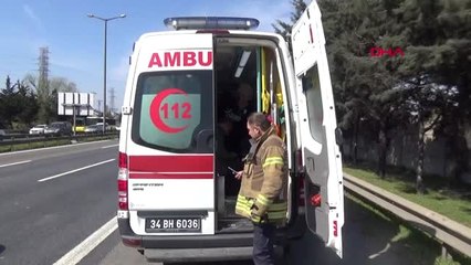 Dha İstanbul- Ümraniye Tem Otoyolu'nda Trafiği Kilitleyen Kaza