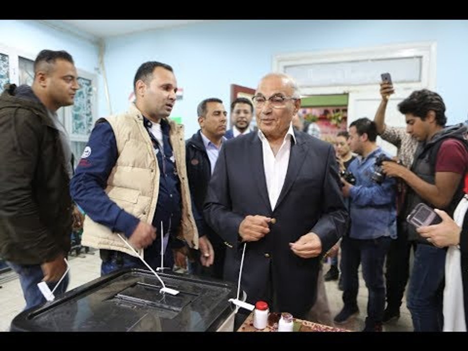 صدى البلد | الفريق أحمد شفيق يدلي بصوته فى الانتخابات الرئاسية 2018