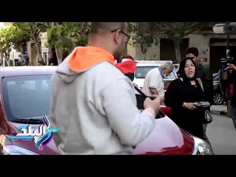 صدى البلد | أعضاء حملة موسى مصطفى يوزعون صورًا على المارة وسائقى السيارات