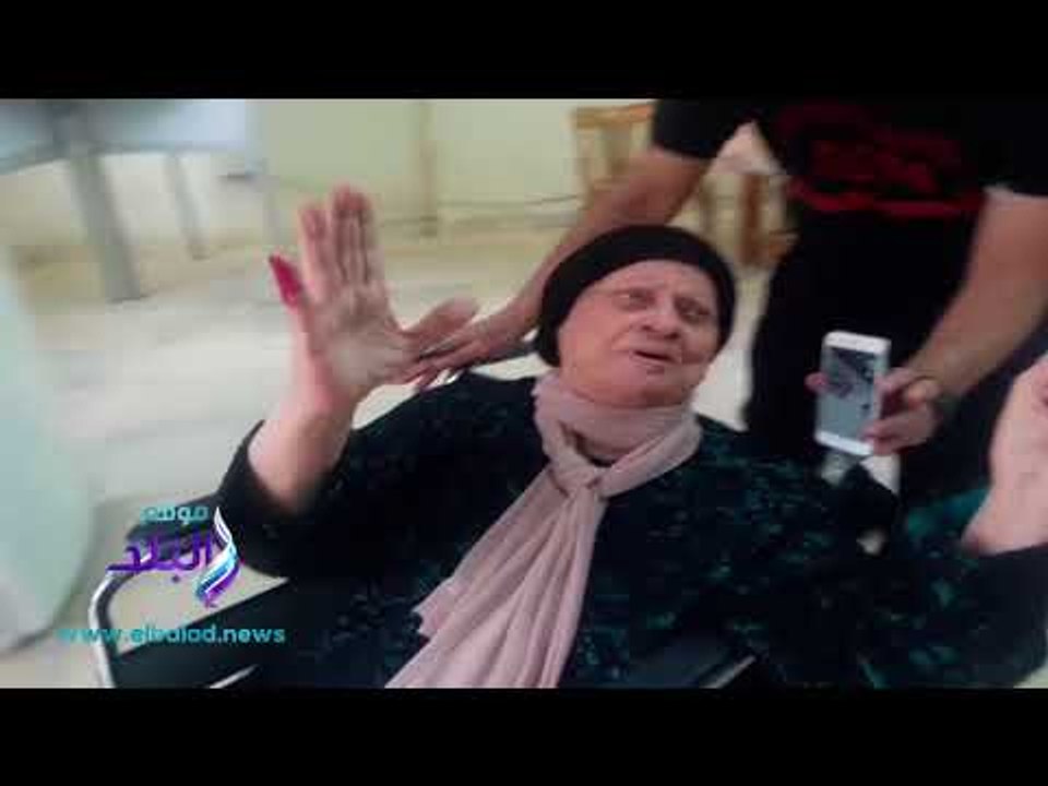 صدى البلد | انتخابات مصر2018..سيدة مسنة تهتف: "...