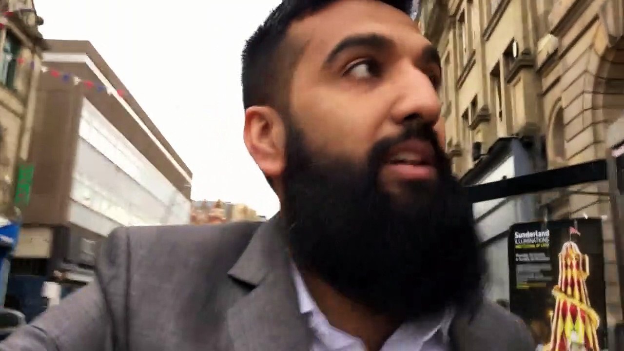 Meri Sab Seh Pehli Property Investment Bik Gayhi - Alhamdulillah | Azad Chaiwala Show