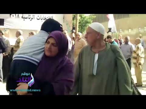 صدى البلد | انتخابات مصر2018..طابور طويل من الناخبين أمام إحدى اللجان بالسيدة زينب