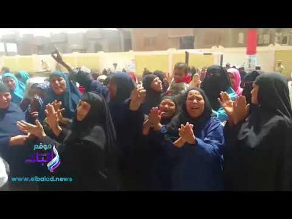 صدى البلد | انتخابات مصر2018 .. رقص سيدات الفيوم علي "تحيا مصر"