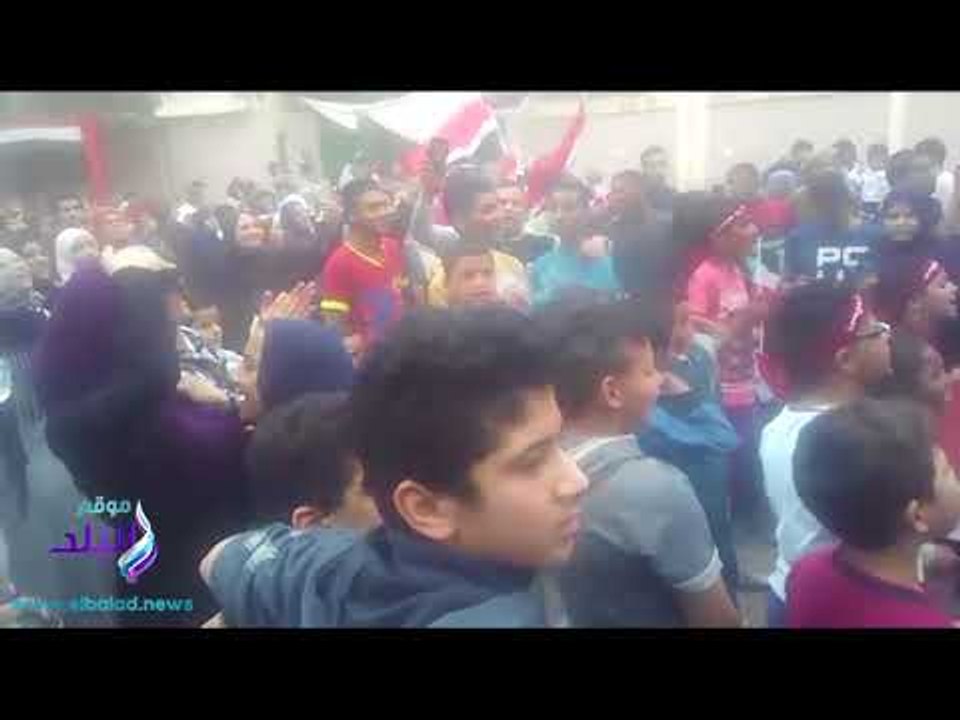 صدى البلد | صدى البلد يرصد تجمعات المواطنين امام اللجان الانتخابيه