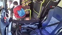 Yanlış otobüse binen 3 yaşındaki minik yaramaz polisi alarma geçirdi...Küçük çocuğun otobüs içindeki görüntüleri ve ekiplere teslim edilmesi kamerada