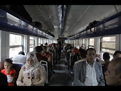 «صدى البلد» داخل «قطار المفاجآت».. ركاب: سعداء بمشاركة «السكة الحديد» فرحة المصريين بـ شم النسيم