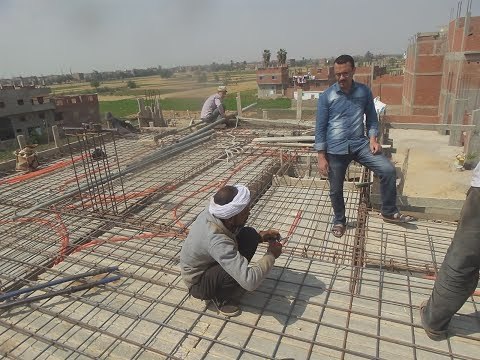 صدى البلد |عمال بالشرقية يحتفلون بيوم شم النسيم فى العمل.. الحياة صعبة و أكل العيش مر
