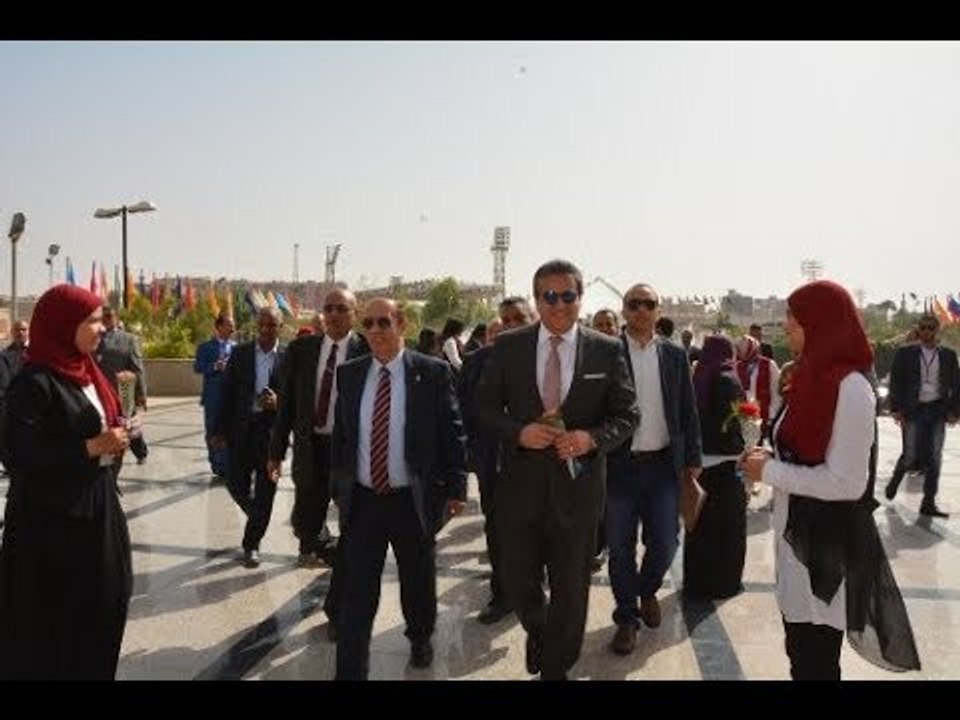 صدى البلد |وصول وزير التعليم العالى يصل جامعة أسيوط