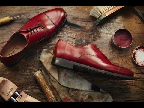 صدى البلد | تعرف على مراحل تصنيع الأحذية الرجالي وأسعارها