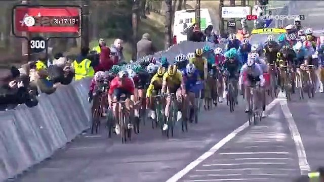 Ciclismo - Paris-Nice - Victoria para Dylan Groenewegen en la primera etapa