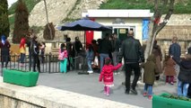 Güneşli havayı fırsat bilen Gaziantepliler parklara akın etti