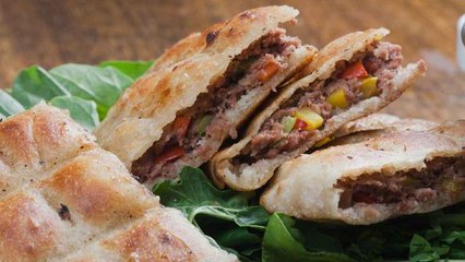 حواوشي الرفاعي.. أجمل رغيف ممكن تاكله