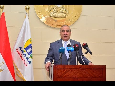 صدى البلد | الجندي يتفقد عمليات التنمية المحلية