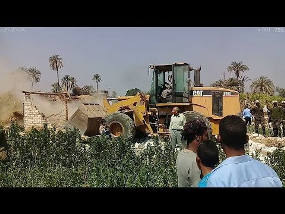 صدى البلد | إزالة تعديات علي أراضي الدولة