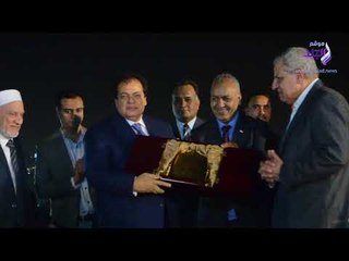 صدى البلد | رابطة أبناء الصعيد تكرم "أبو العينين" بعد حصوله على جائزة "أفضل صانع فى أفريقيا