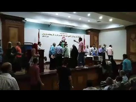 صدى البلد | مشاجرة تتسبب في فوضى أثناء التصويت بالانتخابات العمالية