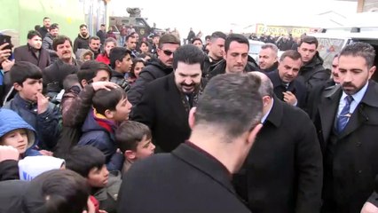 Varank: 'Şehrinize hizmet edeceklere oy vermeniz gerekiyor' - AĞRI