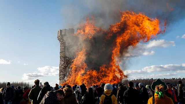 Блин комом, «Бастилия» сгорела
