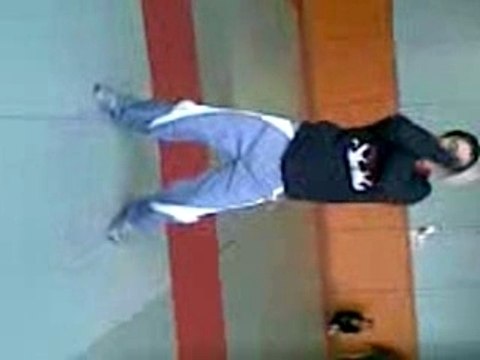 amine danse la tecktonik