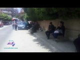 صدى البلد |أولياء أمور يتلون القرآن أمام لجان الثانوية بالإسكندرية