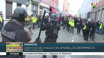 Policía francesa vuelve a reprimir protestas de los Chalecos Amarillos