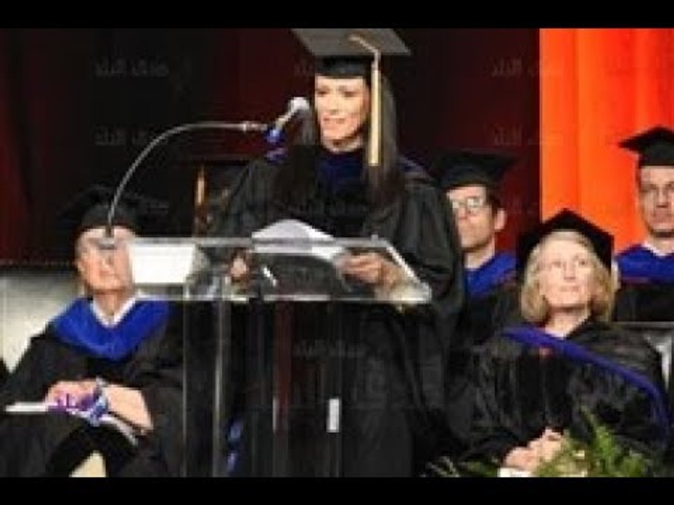 صدى البلد |  وزيرة السياحة تلقي كلمة التخرج طلاب جامعة "ميريلاند كولدچ بارك"