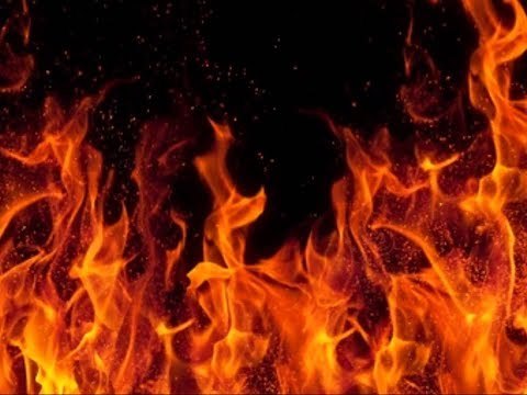 صدى البلد | لحظة اندلاع حريق هائل بكنيسة ابن الحكم بشبرا الخيمة